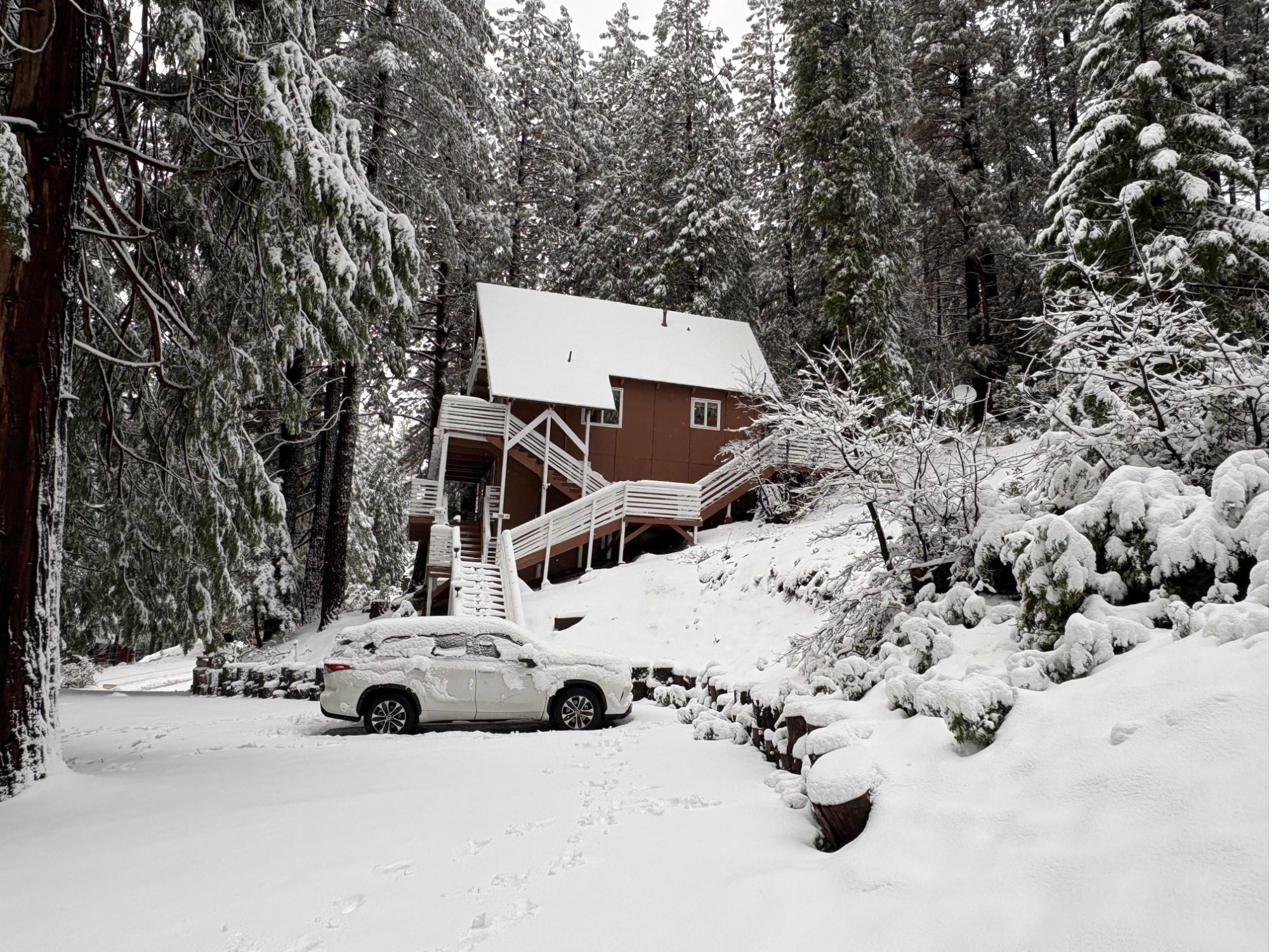 Yosemite West vs Yosemite Valley — where to stay comparison