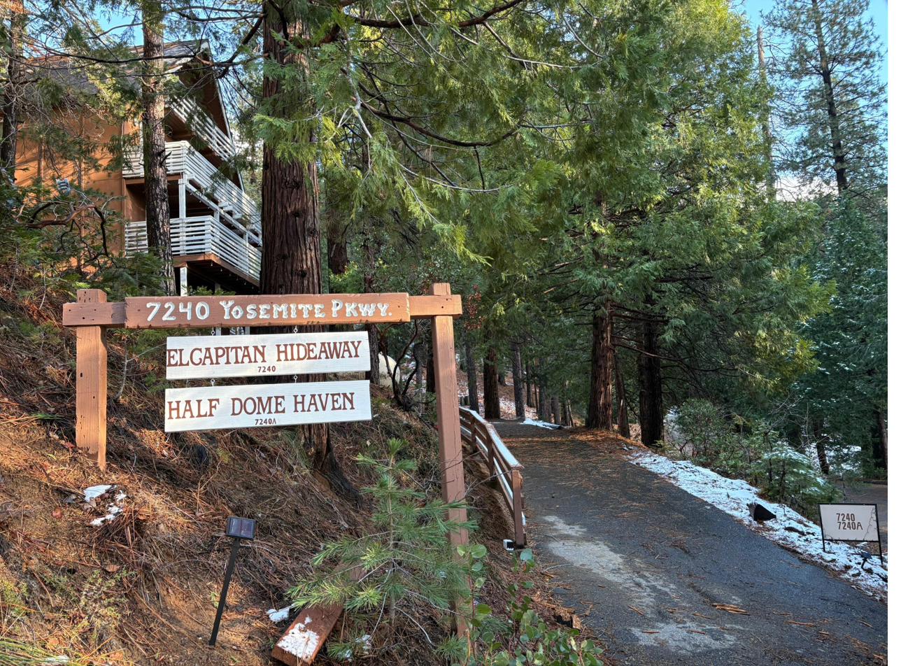 Family travel guide Yosemite West with kids — Junior Ranger cabin