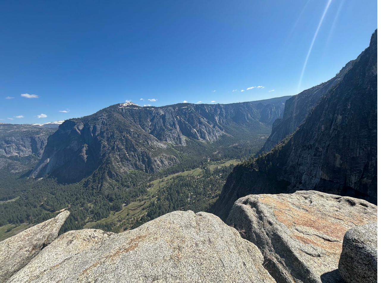 Yosemite waterfalls complete guide — peak season, trails, photography
